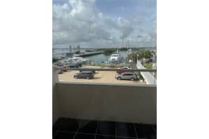 7904 West Dr 204, North Bay Village