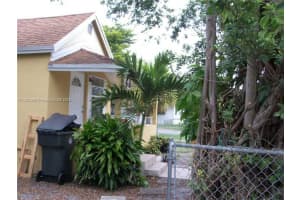 800 Phippen Waiters Rd, Dania Beach, FL 33004, Sold 04/01/25