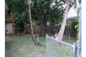 800 Phippen Waiters Rd, Dania Beach, FL 33004, Sold 04/01/25