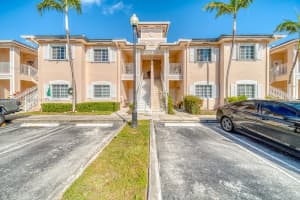 2733 NE 3rd Ct, Homestead, FL 33033, Sold 04/24/25