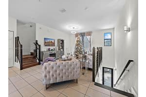 10467 NW 82nd St, Doral, FL 33178, Sold 04/29/25