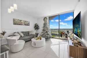 5252 NW 85th Ave, Doral, FL 33166, Sold 07/22/25