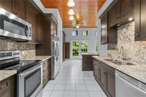 665 Hampton Ln, Key Biscayne, FL 33149, Sold 03/07/25