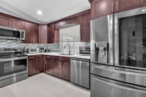 8601 NW 54th St, Lauderhill, FL 33351, Sold 02/27/25