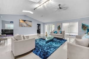 8601 NW 54th St, Lauderhill, FL 33351, Sold 02/27/25
