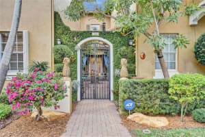 528 SW 147th Ter, Pembroke Pines, FL 33027, Sold 02/27/25