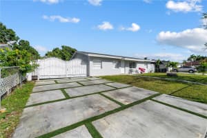 15251 SW 303rd St, Homestead, FL 33033, Sold 04/30/25