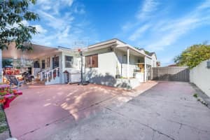 462 E 39th St, Hialeah