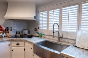 3561 NE 13th Ave, Oakland Park, FL 33334, - MLS#A11721636