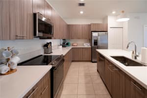 4552 Nw 83rd Path Doral, FL 33166 - MLS#A11721694