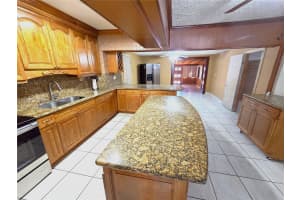 810 NE 2nd Pl, Hialeah, FL 33010, Sold 05/06/25