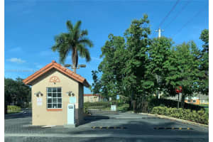 8710 SW 3rd St APT 104, Pembroke Pines, FL 33025, - MLS#A11721814