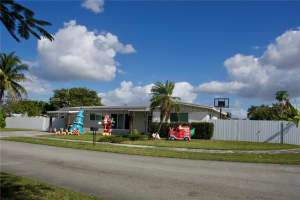 951 SE 16th Ave, Homestead, FL 33035, Sold 03/31/25