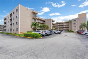 8517 NW 7th St, Miami, FL 33126, Sold 03/04/25