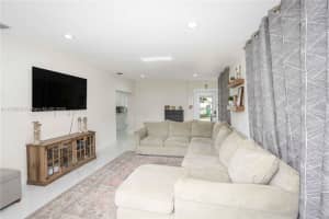 18915 NW 44th Ct, Miami Gardens, FL 33055, Sold 05/21/25