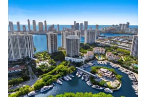 4100 Island Blvd 1702, Aventura