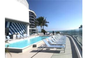 45 Sw 9th St 3707, Miami