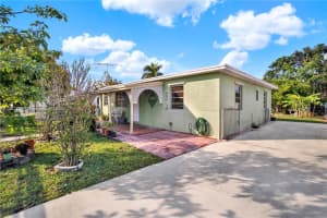 860 SW 3rd St, Florida City, FL 33034, Sold 03/24/25