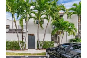 4724 SW 67th Ave, Miami, FL 33155, Sold 03/28/25