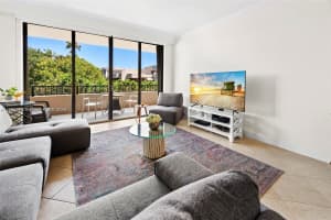151 Crandon Blvd 320, Key Biscayne
