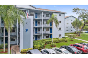 650 SW 124th Terrace, Pembroke Pines, FL 33027, Sold 04/28/25