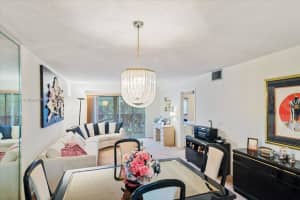 650 SW 124th Terrace, Pembroke Pines, FL 33027, Sold 04/28/25