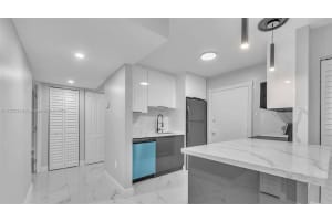 15888 SW 95th Ave, Miami, FL 33157, Sold 03/05/25