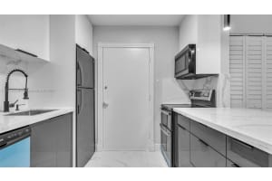 15888 SW 95th Ave, Miami, FL 33157, Sold 03/05/25