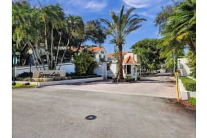 8850 SW 67th Ct, Miami, FL 33156, - MLS#A11722360