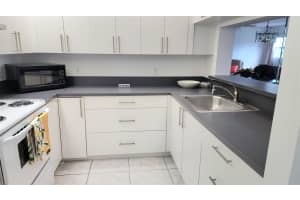700 SW 137th Ave, Pembroke Pines, FL 33027, Sold 03/27/25