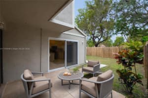 702 Commodore Dr, Plantation, FL 33325, Sold 04/18/25
