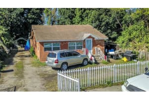 448 NE 12th Ave, Homestead, FL 33030, Sold 02/13/25