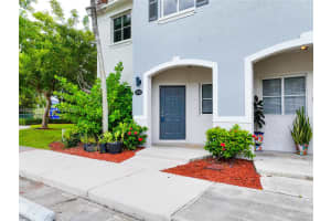1592 SE 31st Ct, Homestead, FL 33035, Sold 02/28/25