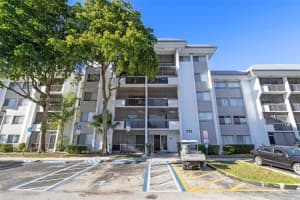 711 N Pine Island Rd 406, Plantation