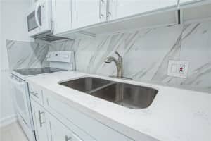 575 NW 49th St, Miami, FL 33127, - MLS#A11722655