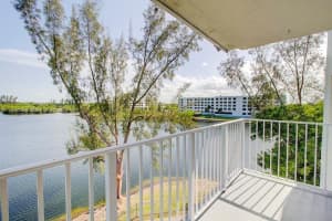8240 Sw 210 Th 320, Cutler Bay