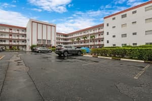 4000 Nw 44th Ave 205, Lauderdale Lakes
