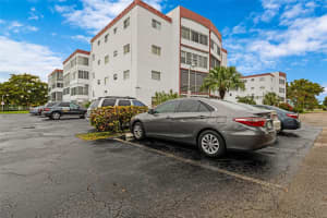 4000 NW 44th Ave APT 205, Lauderdale Lakes, FL 33319, - MLS#A11722756