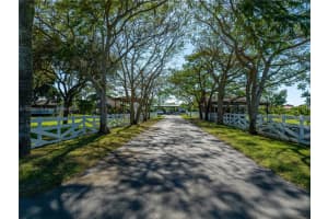 19780 Sw 198th St, Miami