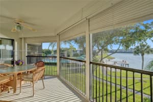 7463 Fairfax Dr, Tamarac, FL 33321, Sold 04/04/25