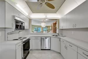 7463 Fairfax Dr, Tamarac, FL 33321, Sold 04/04/25