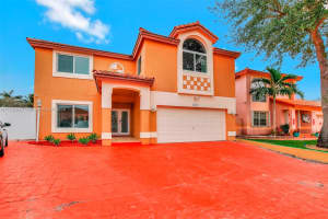 19912 NW 86th Ct, Hialeah, FL 33015, Sold 05/23/25
