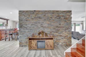 19912 NW 86th Ct, Hialeah, FL 33015, Sold 05/23/25