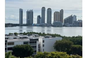 3300 Ne 192nd St 918, Aventura
