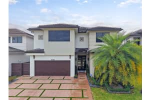 8762 NW 158th St, Miami Lakes, FL 33016, Sold 07/31/25