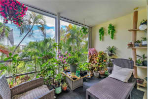 10 SE 13th St, Boca Raton, FL 33432, Sold 02/05/25