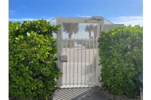 5005 Collins Ave 304, Miami Beach