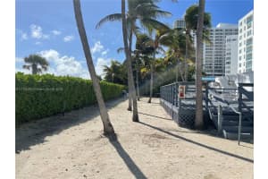 5005 Collins Ave APT 304, Miami Beach, FL 33140, - MLS#A11723190