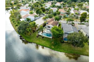 177 E Bayridge Dr, Weston, FL 33326, Sold 04/18/25