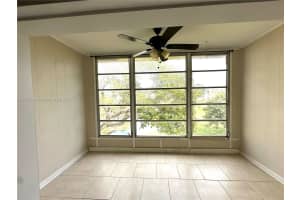 8500 Sunrise Lakes Blvd 303 Sunrise, FL 33322 - MLS#A11723316